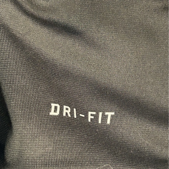 Men’s Nike lightweight 1/4 zip size Small - Picture 4 of 5